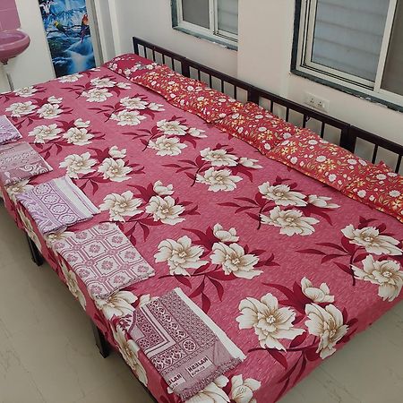 Ambai Guest House Kolhapur Buitenkant foto