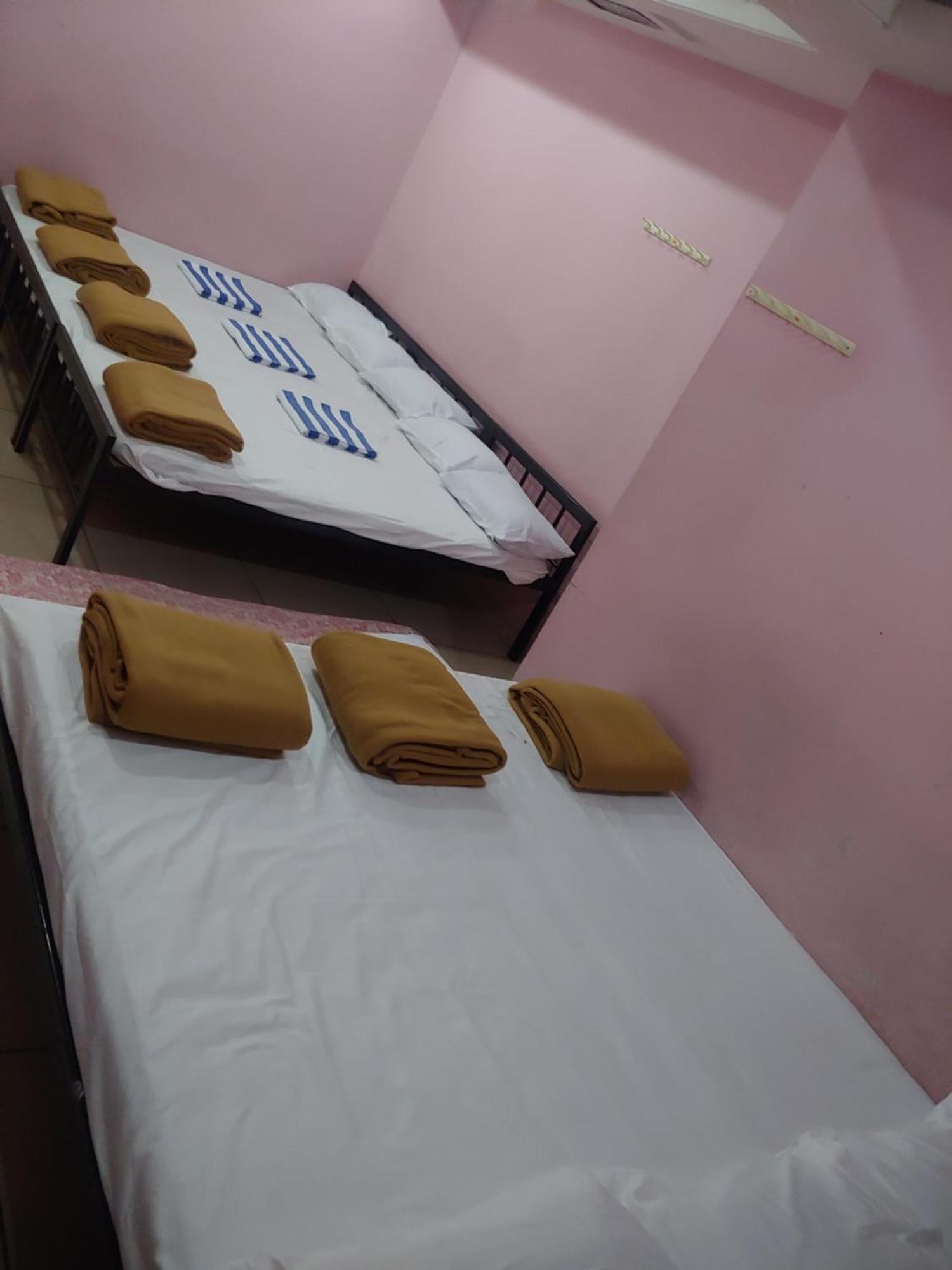 Ambai Guest House Kolhapur Buitenkant foto